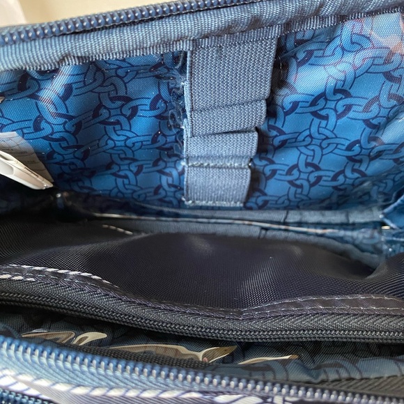 Lug Roundabout 2 Convertible Wallet Crossbody Nautical Navy New - Picture 11 of 16